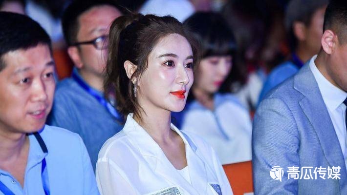 薇婭倒臺(tái)，直播電商入冬